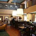 Hampton Inn & Suites - Cape Cod / West Yarmouth 