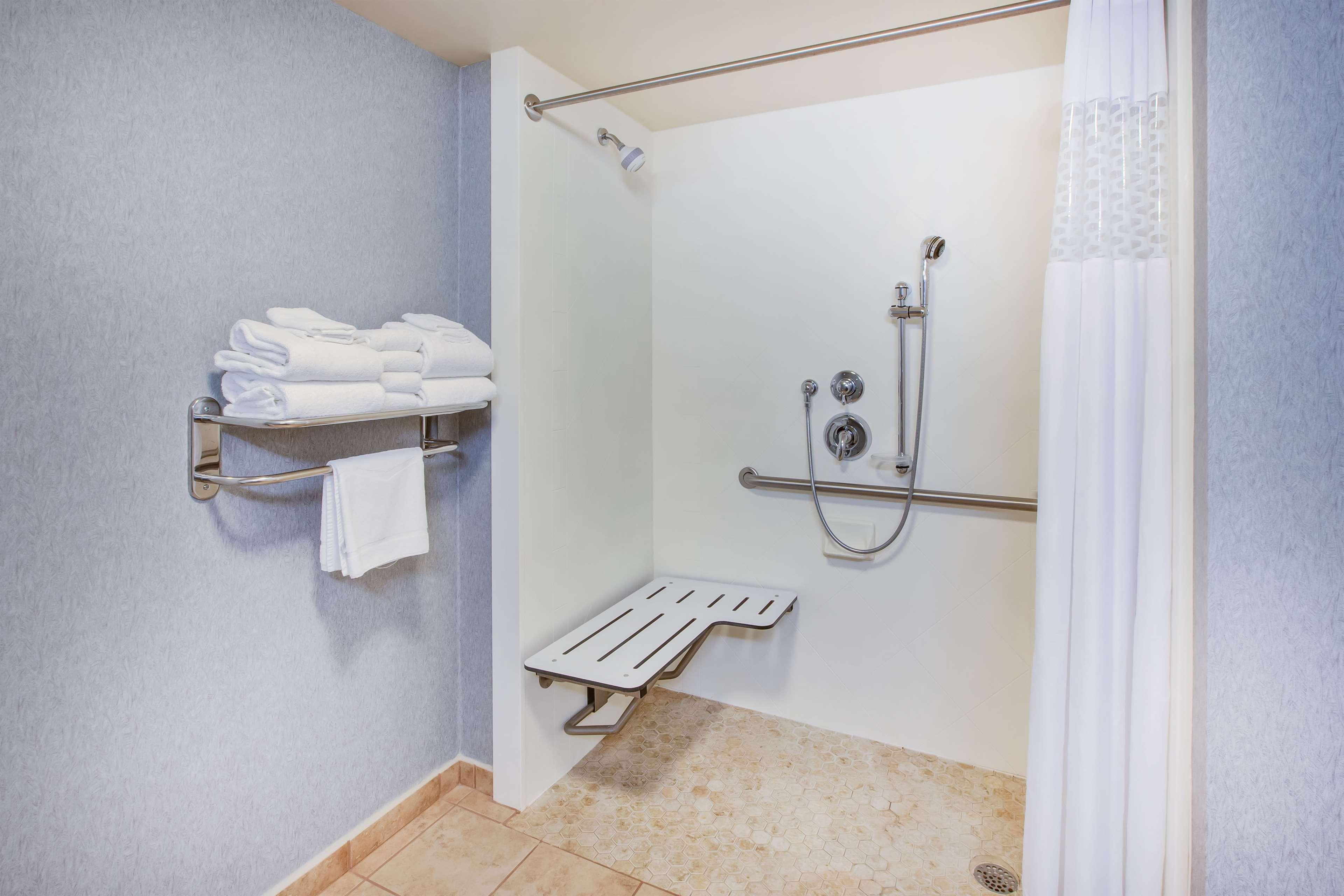 Hotel Hampton & - Cape Cod / West Yarmouth