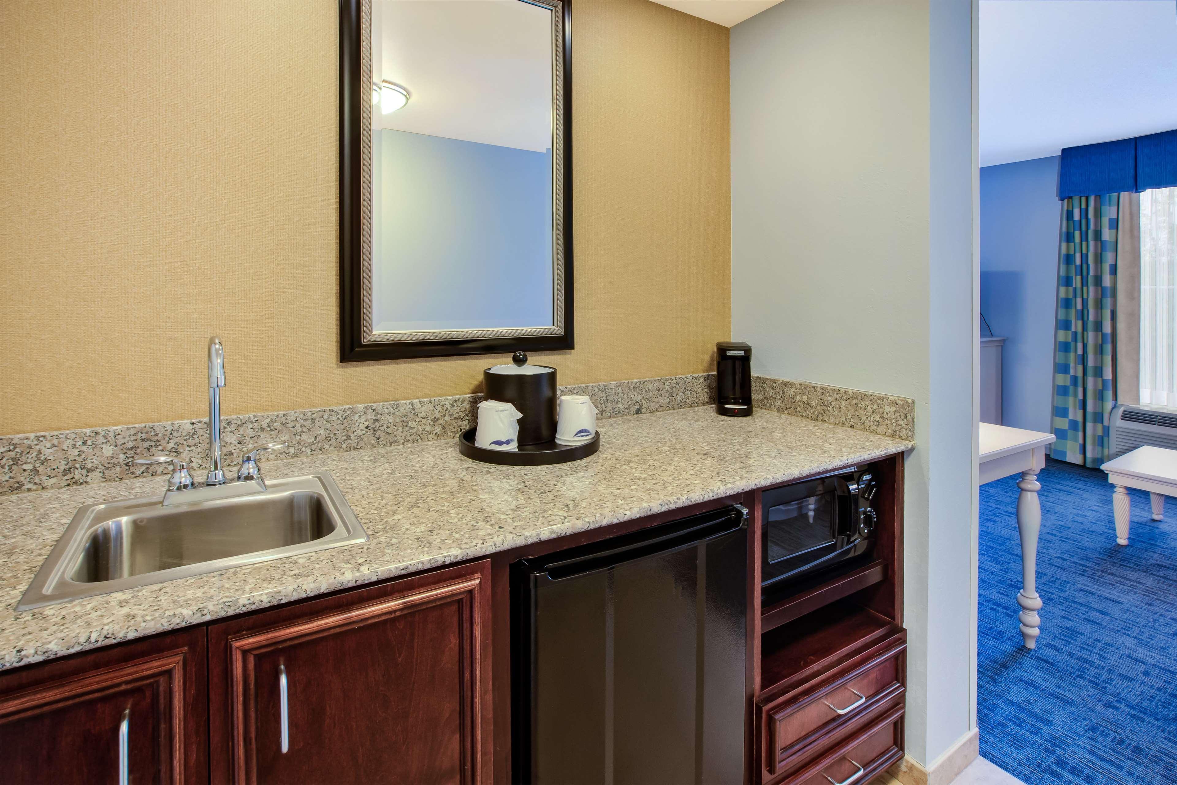 Hampton & - Cape Cod / Hotel West Yarmouth