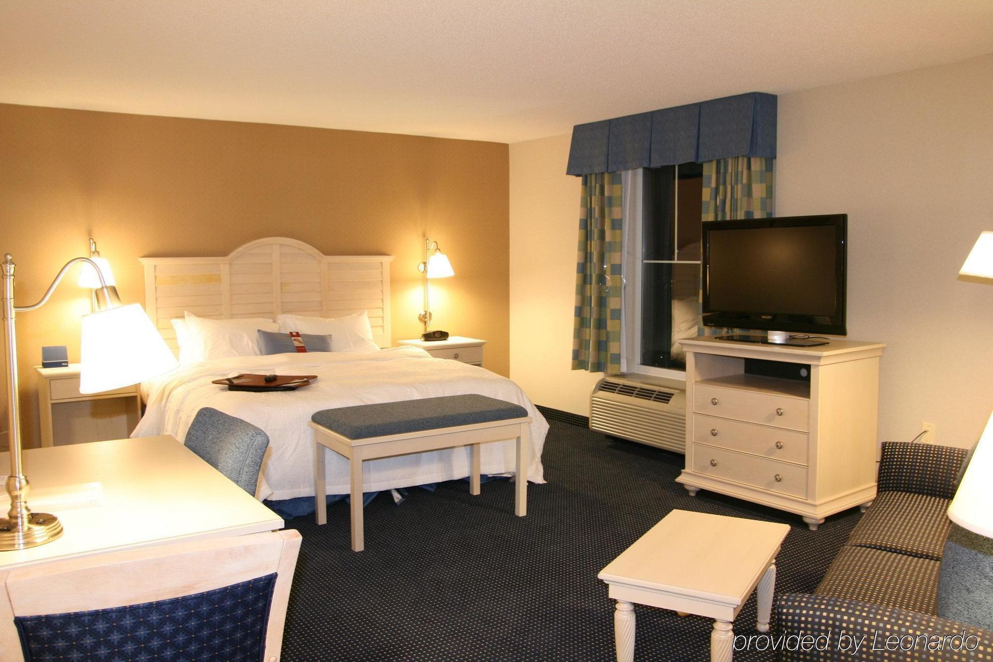 Hampton & - Cape Cod / Hotel West Yarmouth