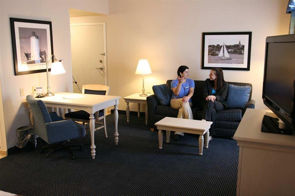 Hotel Hampton & - Cape Cod / West Yarmouth