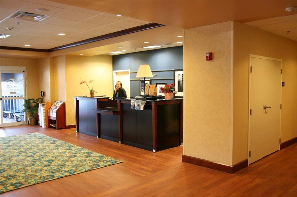 Hampton & - Cape Cod / Hotel