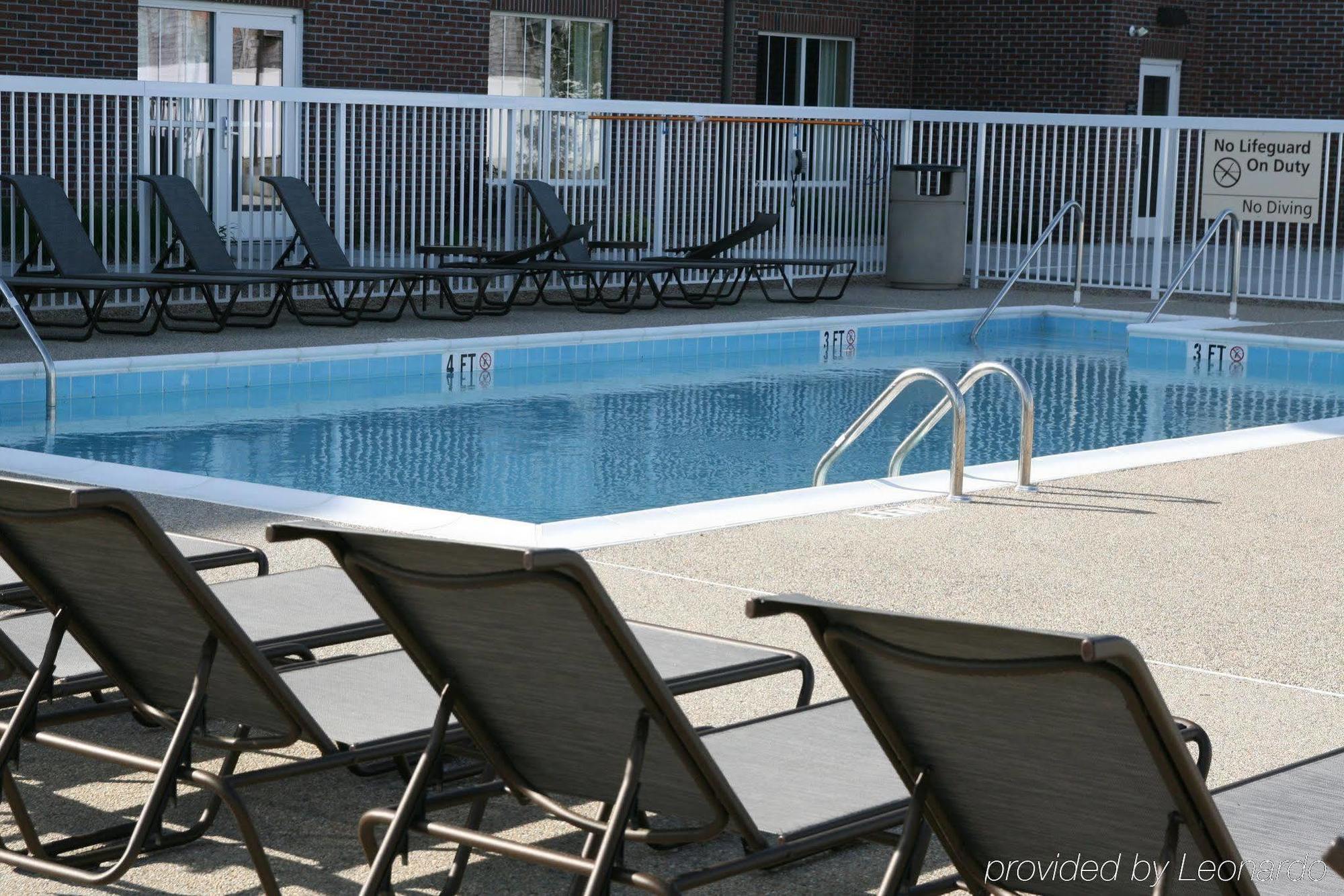 Hotel Hampton & - Cape Cod / 3*